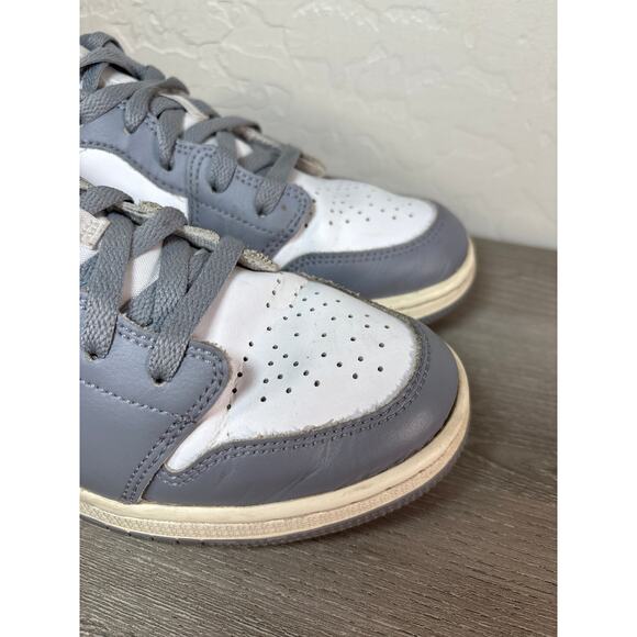 Air Jordan 1 Low Vintage Stealth Grey White 553560-053 Size 7Y Sneakers - Picture 6 of 9